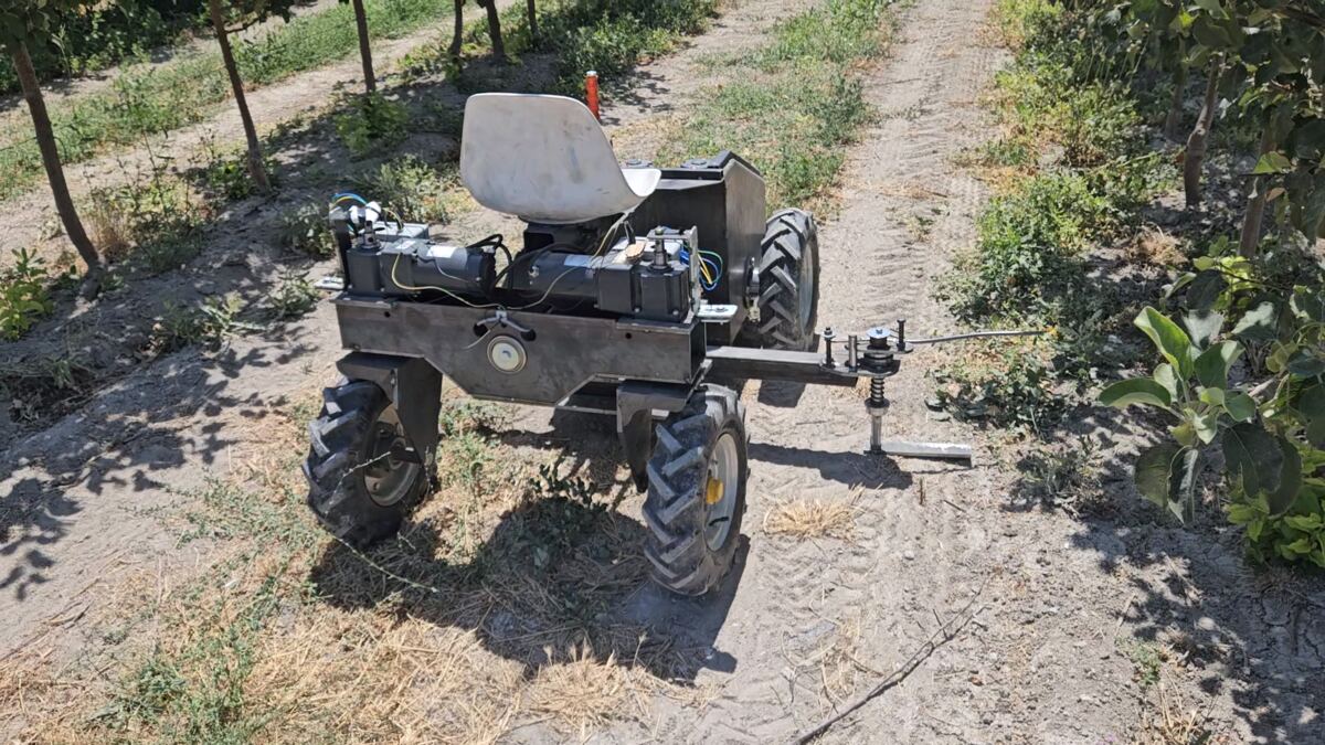 Rovera monte edilmiş ekipman, bahçe sırasında