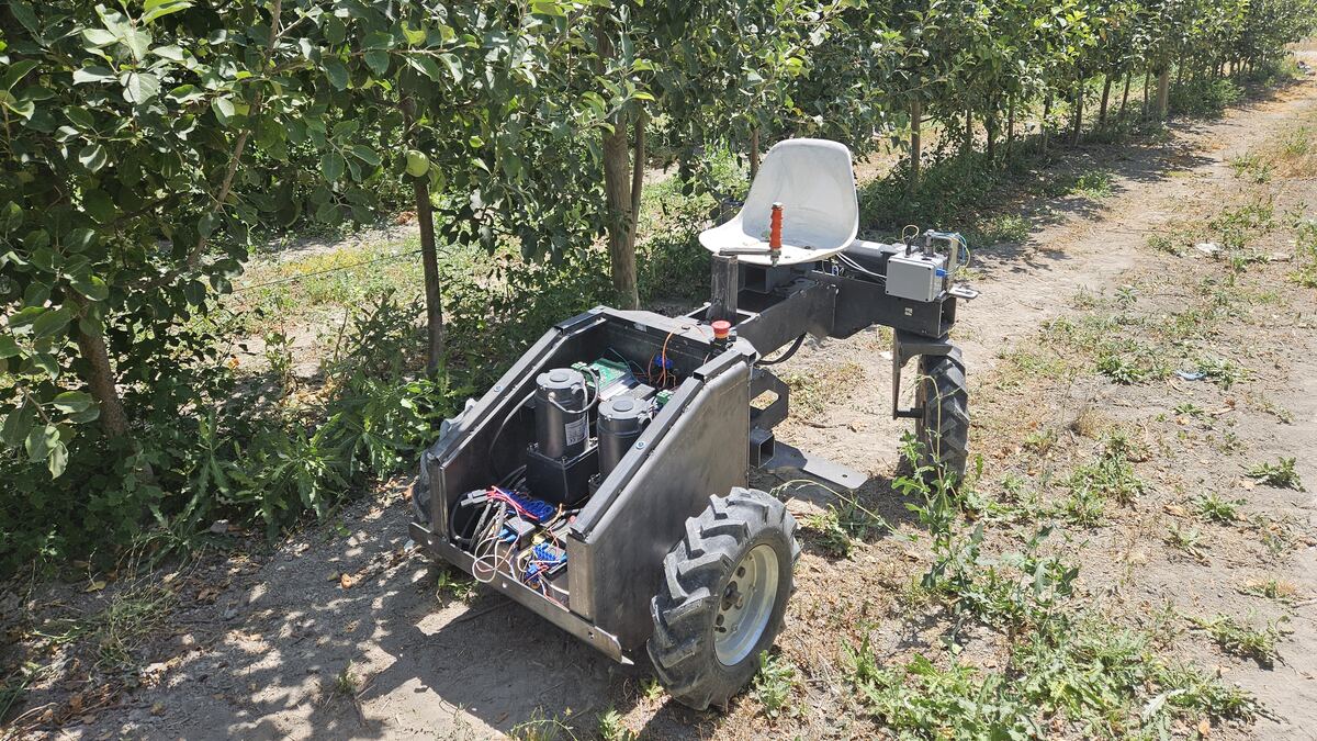 Rover şasisi, üzerindeki sensör ve görev bilgisayarı
